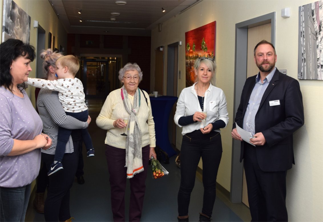 Ausstellungseröffnung mit Gemälden von Katrin Radecke