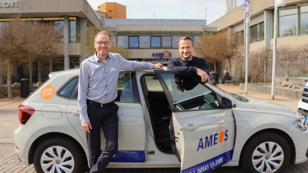Einsteigen, bitte – es geht Richtung neues Zuhause! 