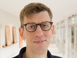 Dr. med. Claus Bolling (© AMEOS)