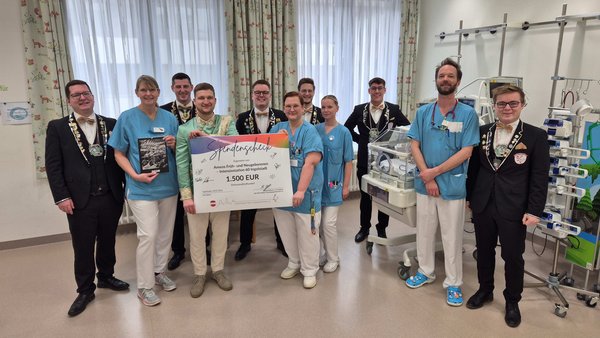 Faschingsgesellschaft Geisenfeld übergibt Spende