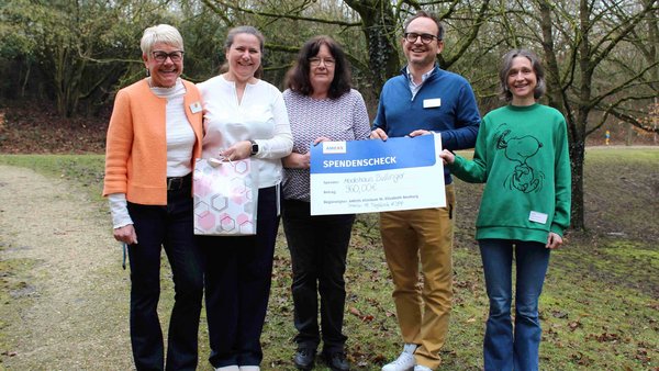 Tagesklinik darf sich über Spende freuen