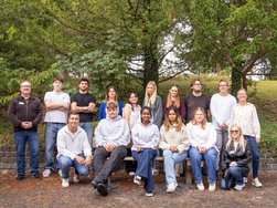 Gruppenfoto der neuen Pflege-Auszubildenden in Eutin