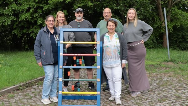 Restaurierte Spielgeräte für die Theodor-Storm-Schule