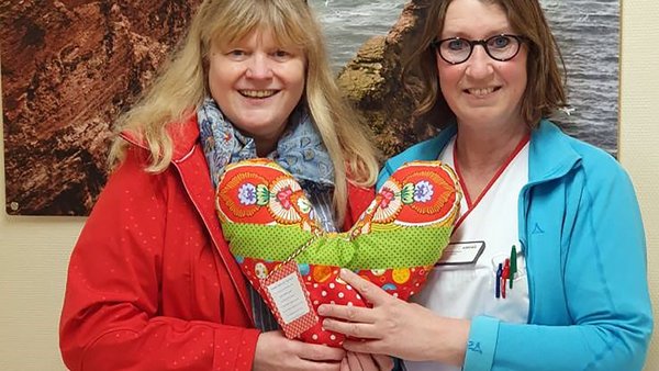 Herzkissen spenden Trost auf der Palliativstation