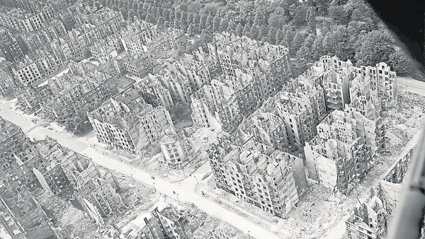 Der  Erforscher des „Feuersturms”