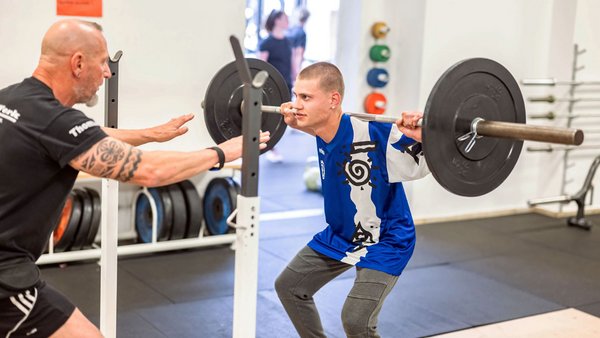 Inklusives Gewichtheben  im „Kraft-Werk”